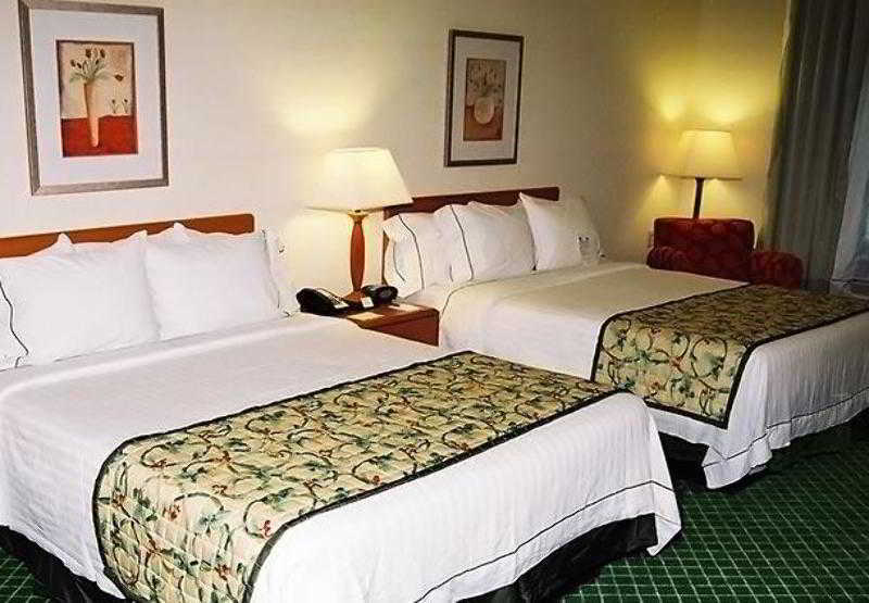 Fairfield Inn & Suites By Marriott Clermont Szoba fotó